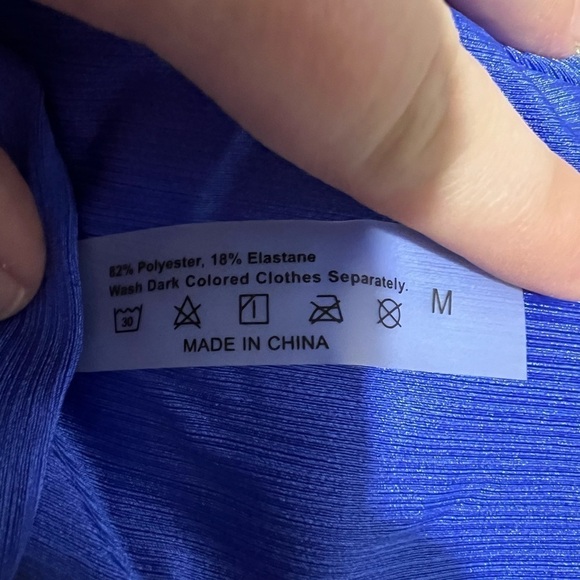 Women’s Royal Blue Bandeau Halter Gold Chain Accents 2 Piece size Medium - Picture 8 of 9